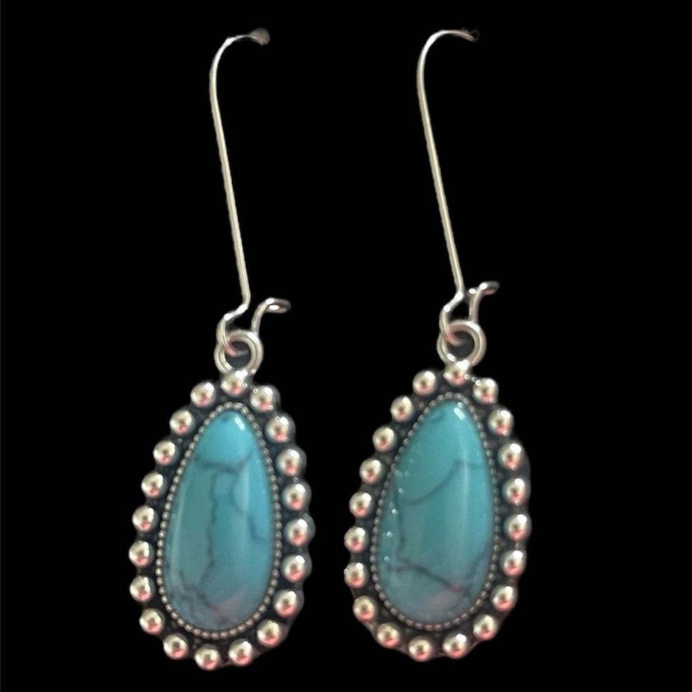 🔥2/$24 or 3/$30🔥 Turquoise Teardrop Earrings